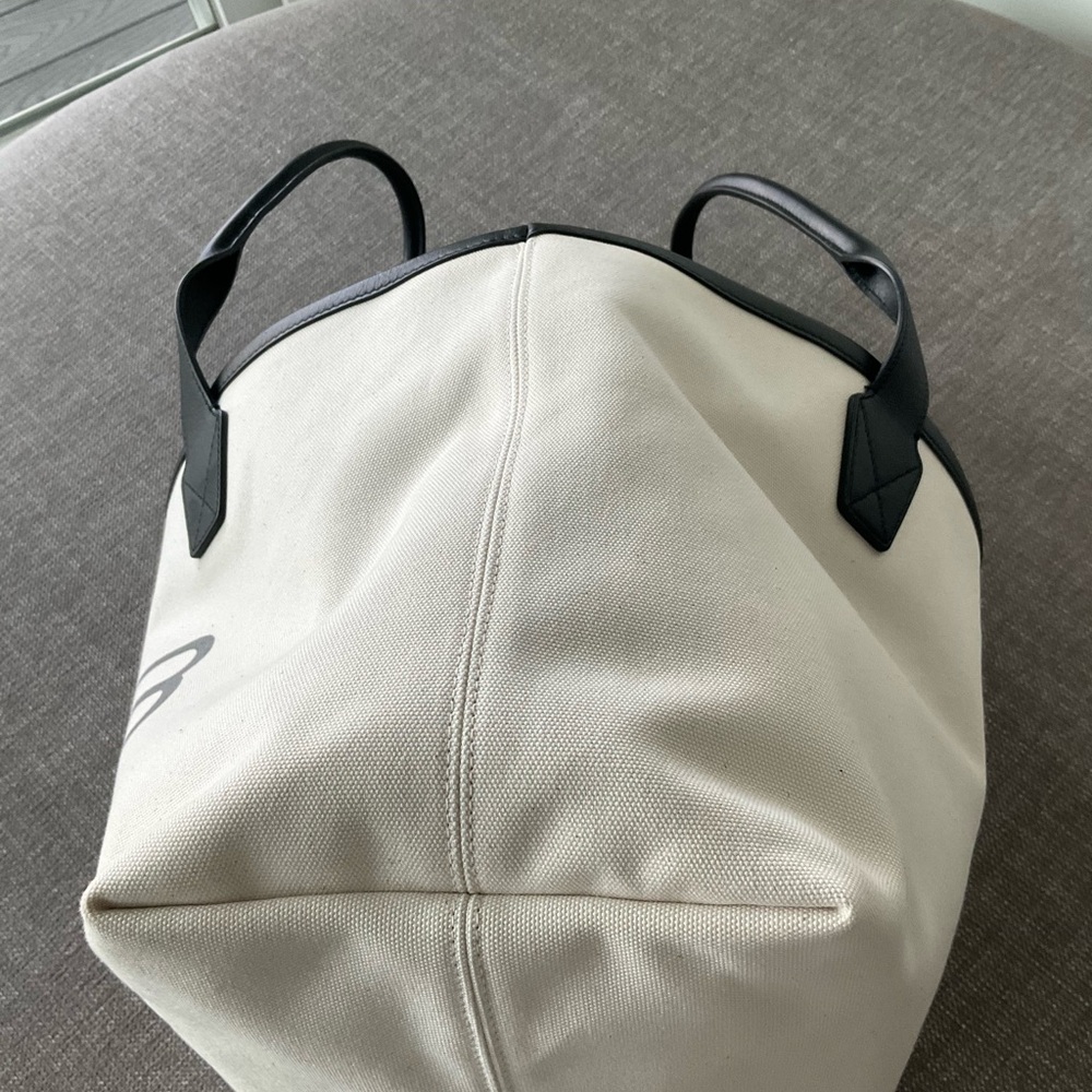 Balenciaga Tote JUMBO Ivory & Black Canvas Bag - Picture 5 of 13